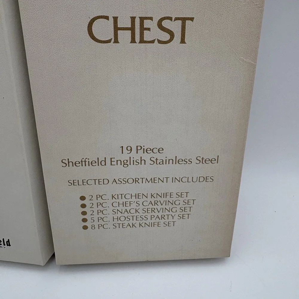 Vintage Regent Sheffield Stainless Steel 19 Piece Treasure Chest Cutlery Set New